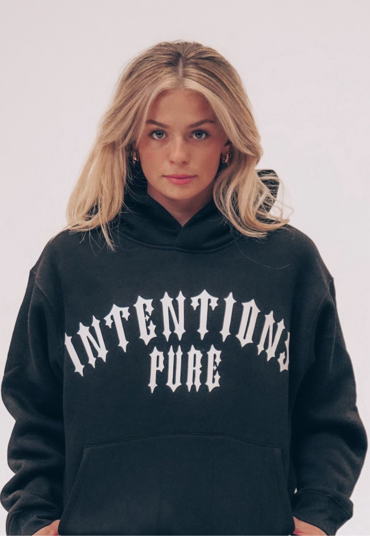 INTENTIONS PURE HOODIE BLACK